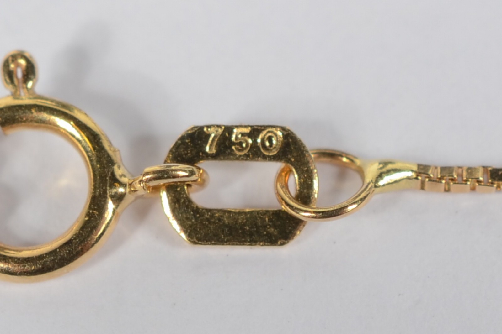 Gargantilha de ouro amarelo 750 com pingente no feitio de coração... - foto 6 de 6