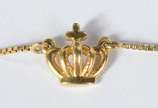 Gargantilha de ouro amarelo 750 com pingente de... - Gargantilha de ouro amarelo 750 com pingente de Nossa Senhora Aparecida. (Por motivos de segurança a peça não se encontra na loja).