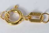 Colar de ouro amarelo 750 com mini pendente no ... - Colar de ouro amarelo 750 com mini pendente no feitio de coração. (Por motivos de segurança a peça não se encontra na loja).