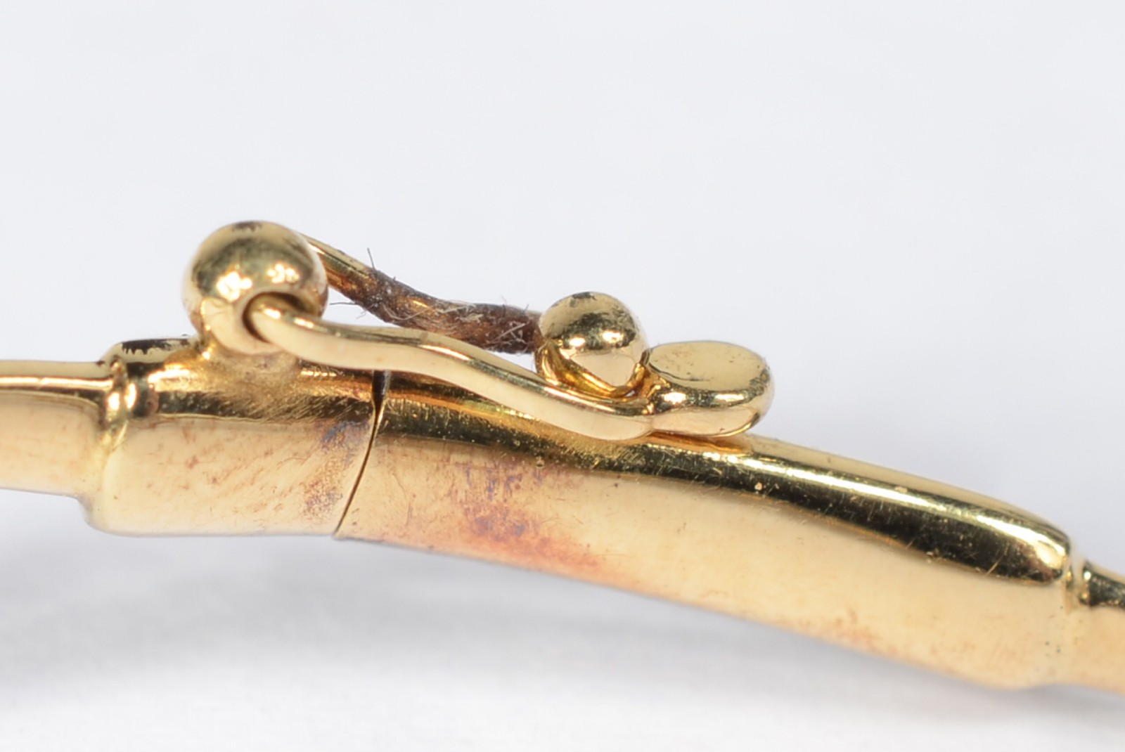 Pulseira de ouro amarelo 750 com 2 brilhantes. (Por motivos de... - foto 3 de 5