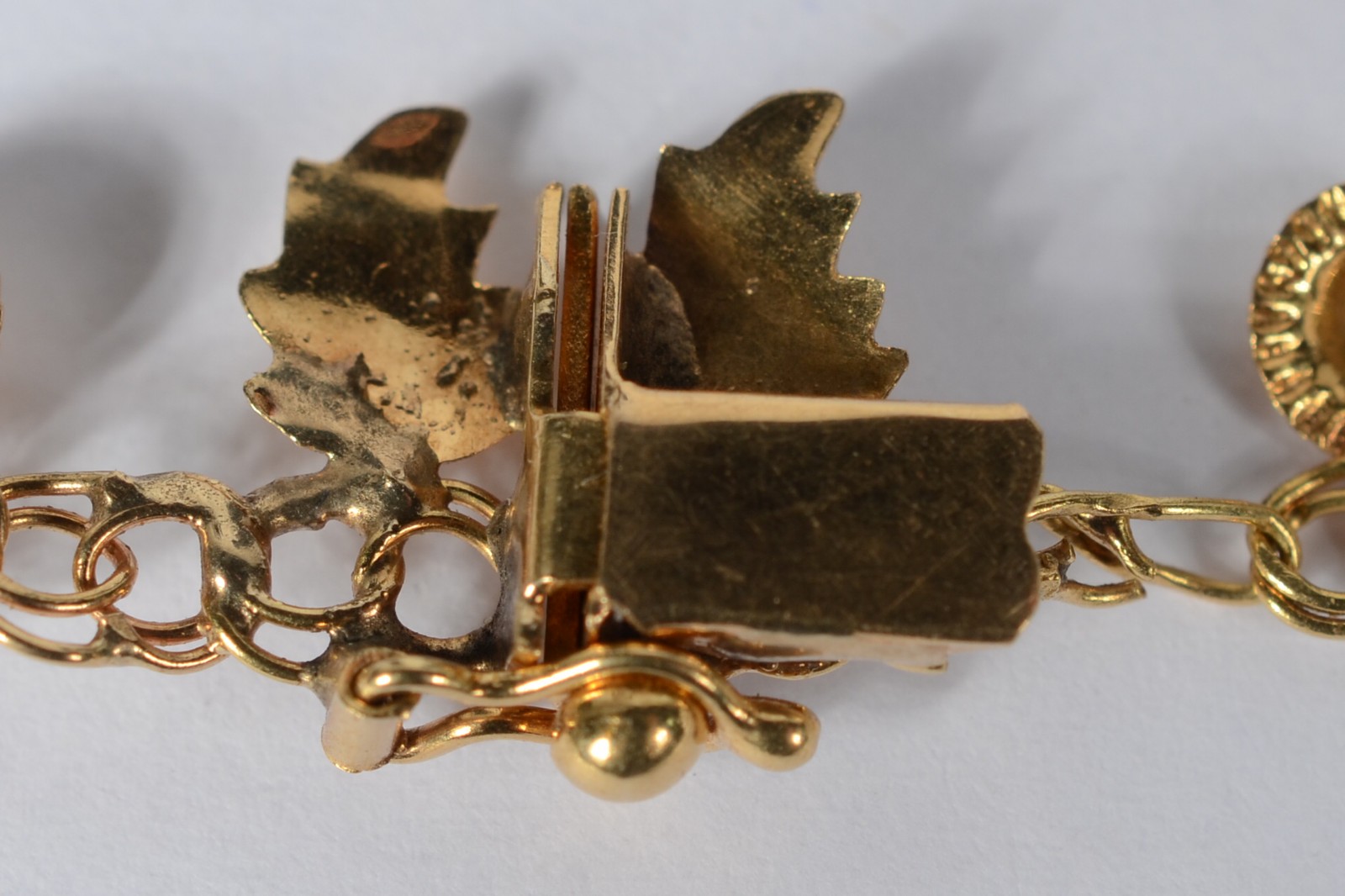 Gargantilha de ouro amarelo 18k. (Por motivos de segurança a peça não... - foto 4 de 4
