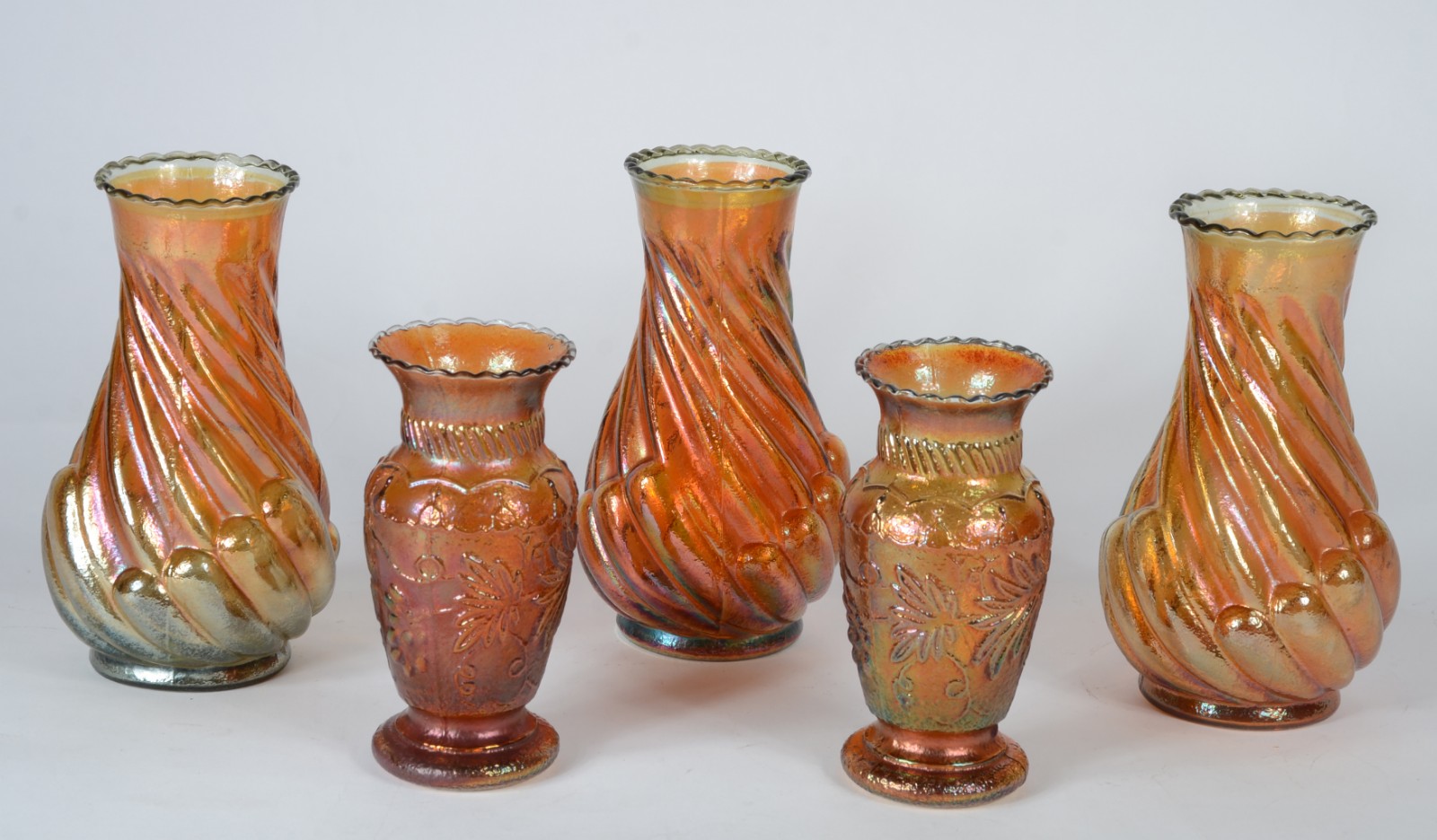 Cinco vasos diversas de vidro carnival glass - foto 1 de 5