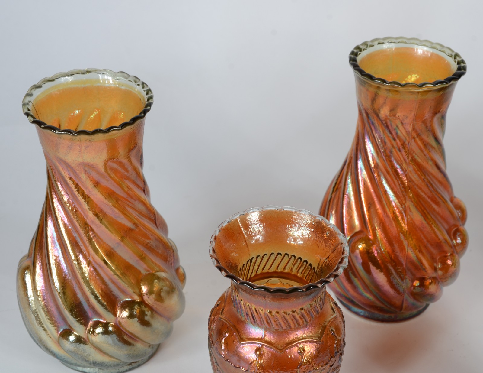Cinco vasos diversas de vidro carnival glass - foto 4 de 5