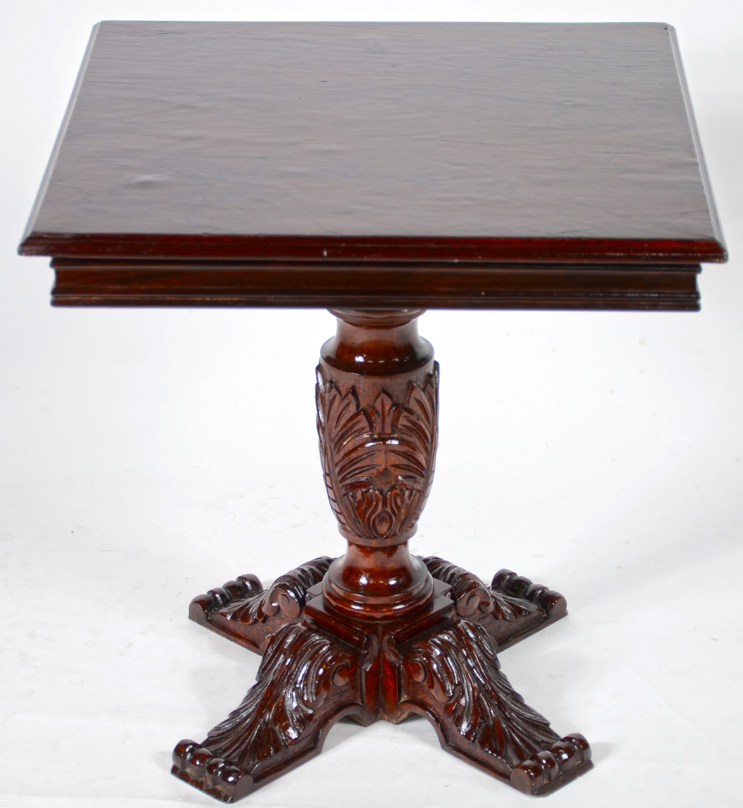 Mesa lateral de madeira nobre, tampo quadrado e base com coluna... - foto 1 de 4