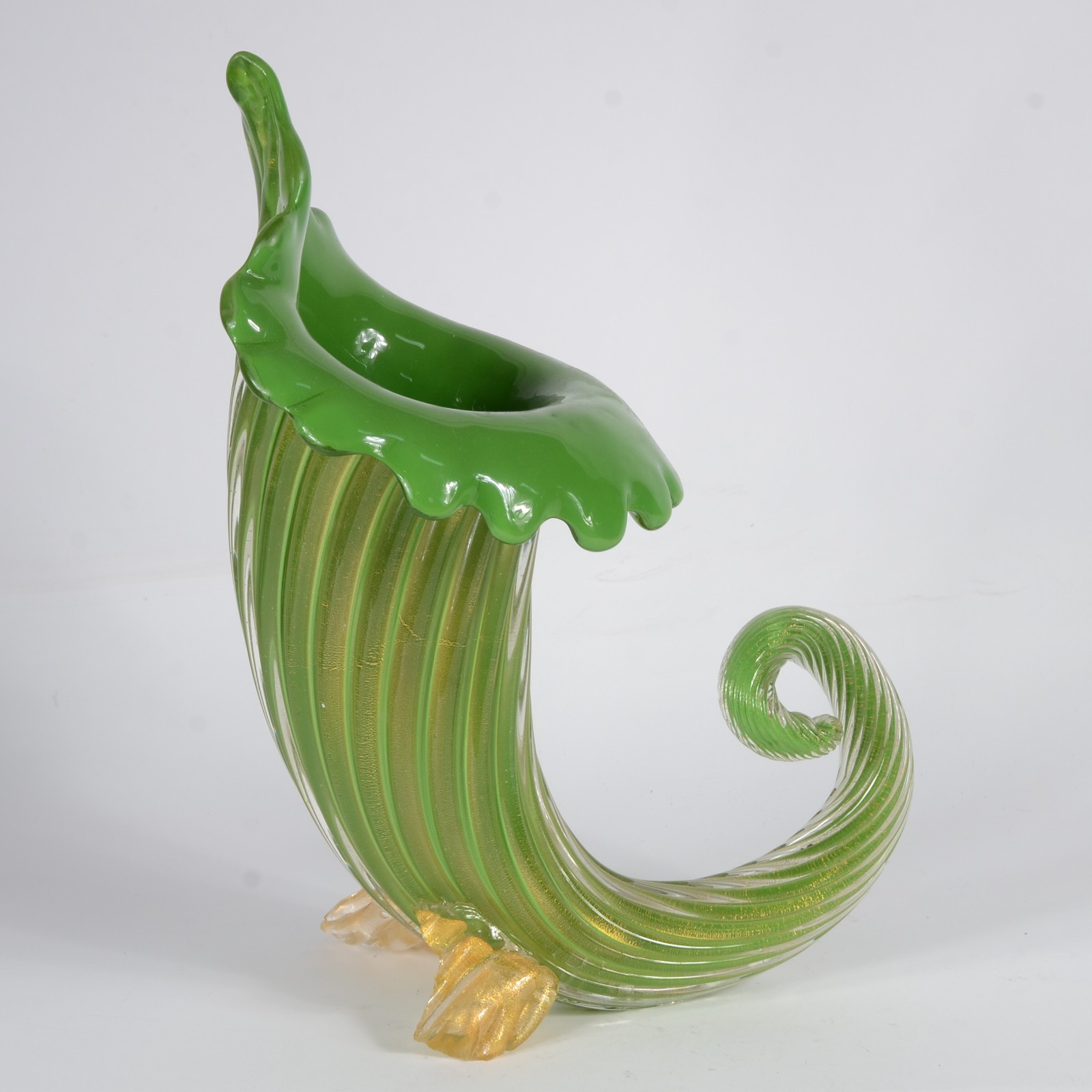Cornucópia de murano italiano na cor verde com pó de ouro, anos 1960... - foto 3 de 8