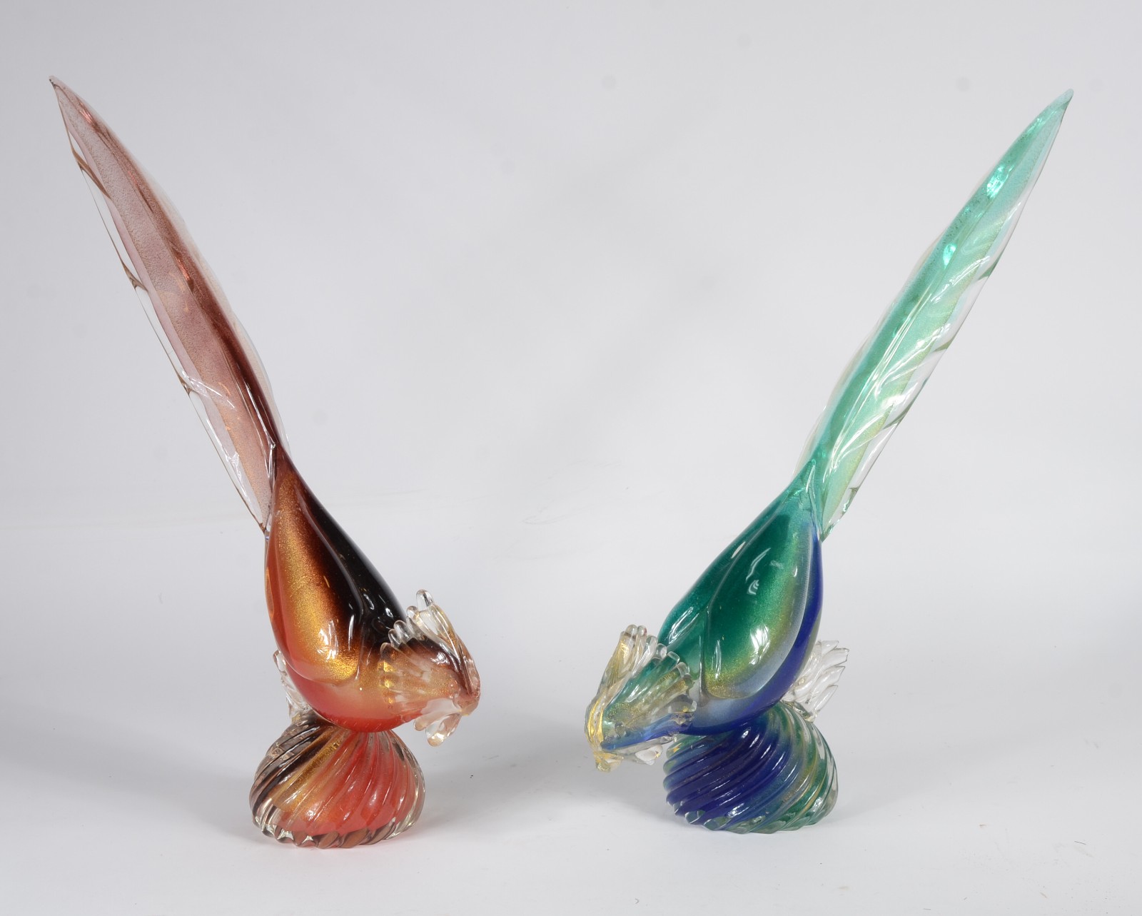 Duas esculturas de murano italiano representando faisões, em tons de... - foto 1 de 11
