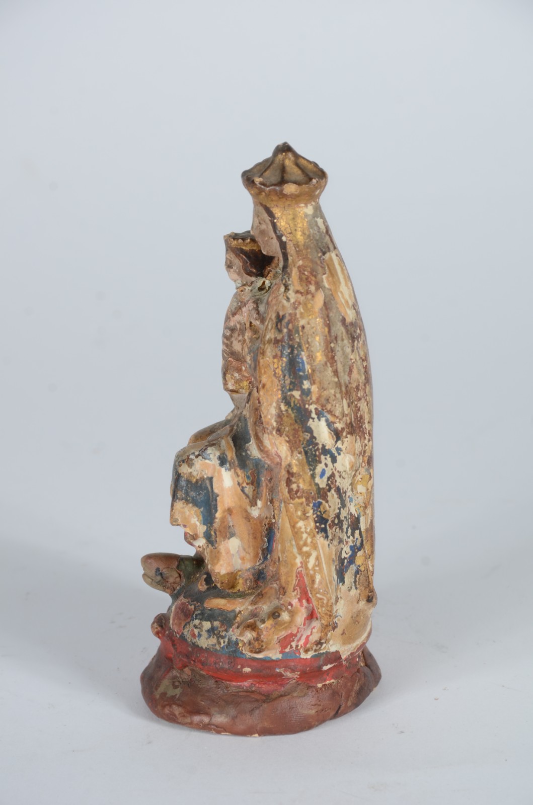 Imagem de terracota policromada representando Nossa Senhora com... - foto 2 de 6