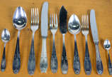 Faqueiro de prata 90 EBERLE , completo para 12 ... - Faqueiro de prata 90 EBERLE , completo para 12 pessoas, com 130 peças,. Composto de 12 garfos, 12 facas, 12 colheres grandes ; 12 garfos, 12 fac...