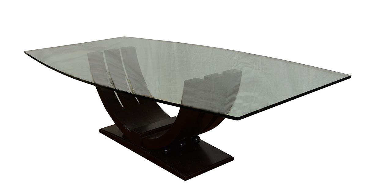 Mesa de jantar com tampo de vidro e base de madeira. Medidas 2,60 x...