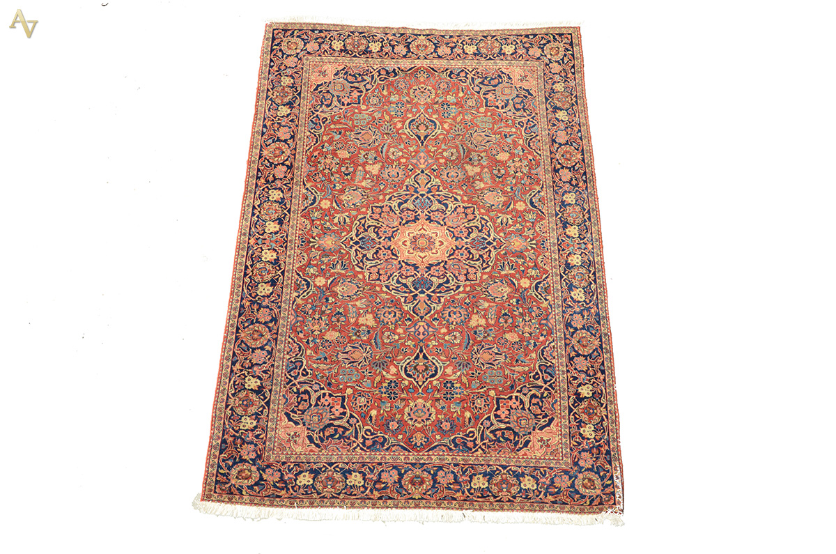 Tapete Kashan. Medidas 2,00 x 1,30 m.