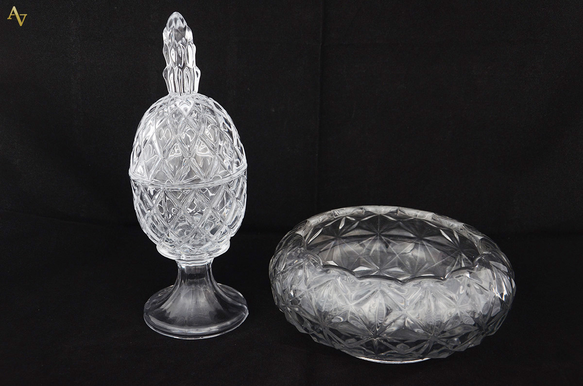 Duas peças de cristal, sendo bowl (altura 8 cm e diâmetro 20 cm) e...
