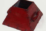 Cachepot oriental de madeira laqueada de vermel... - Cachepot oriental de madeira laqueada de vermelho,  com alças.