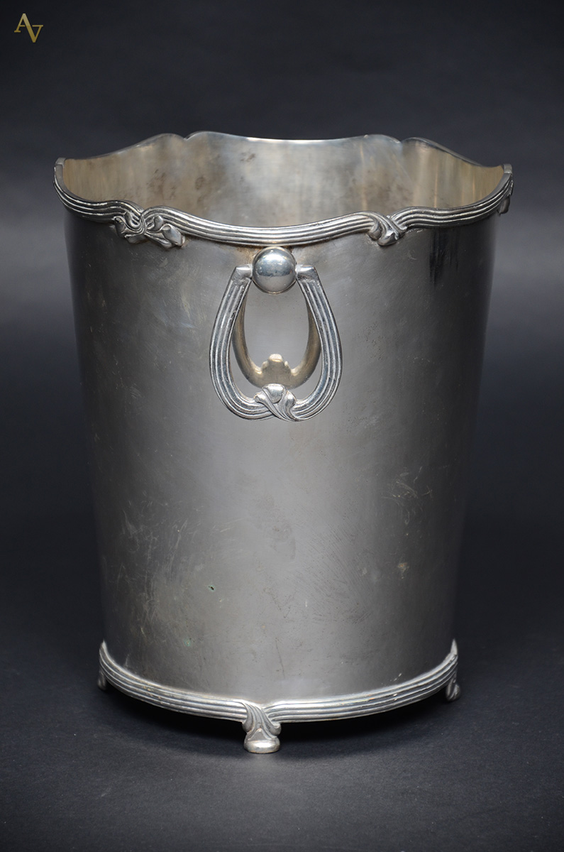 Balde de gelo de metal prateado Fracalanza. Altura 23 cm e diâmetro... - foto 2 de 2