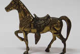 Estatueta de metal dourado representando Cavalo. - Estatueta de metal dourado representando Cavalo.