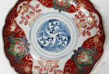 Porcelana Imari (1653),  - Prato fundo em porcelana japonesa IMARI