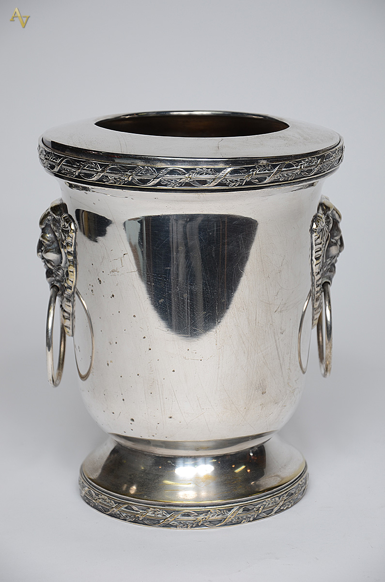 Wine Cooler de metal prateado Wolff, alças laterais com figuras de... - foto 1 de 2