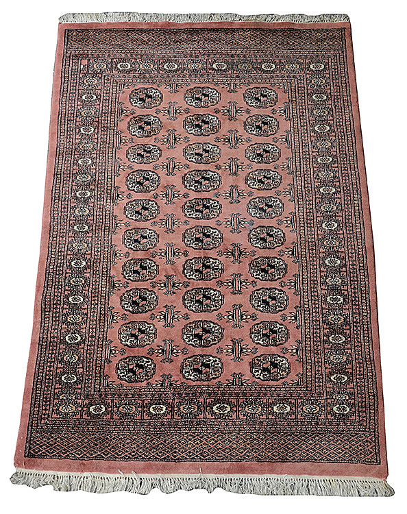 Tapete Pakistan. Medidas 1,90 x 1,24 m.