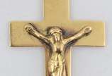 Pendente em forma de crucifixo em ouro 18 k. Pe... - Pendente em forma de crucifixo em ouro 18 k. Peso total 9,6 g - Medidas 5,5 x 3 cm.