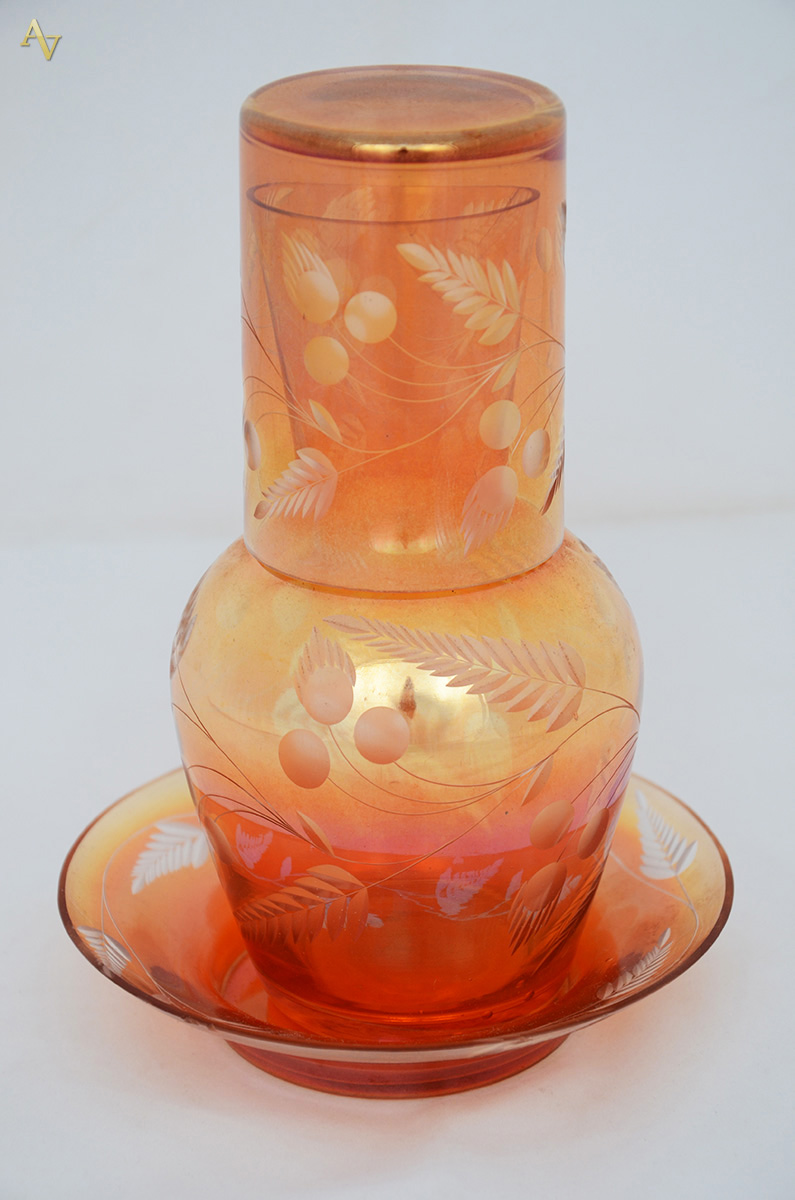 Verre d'eau com pratinho em Carnival Glass. Altura 20 cm. - foto 1 de 2
