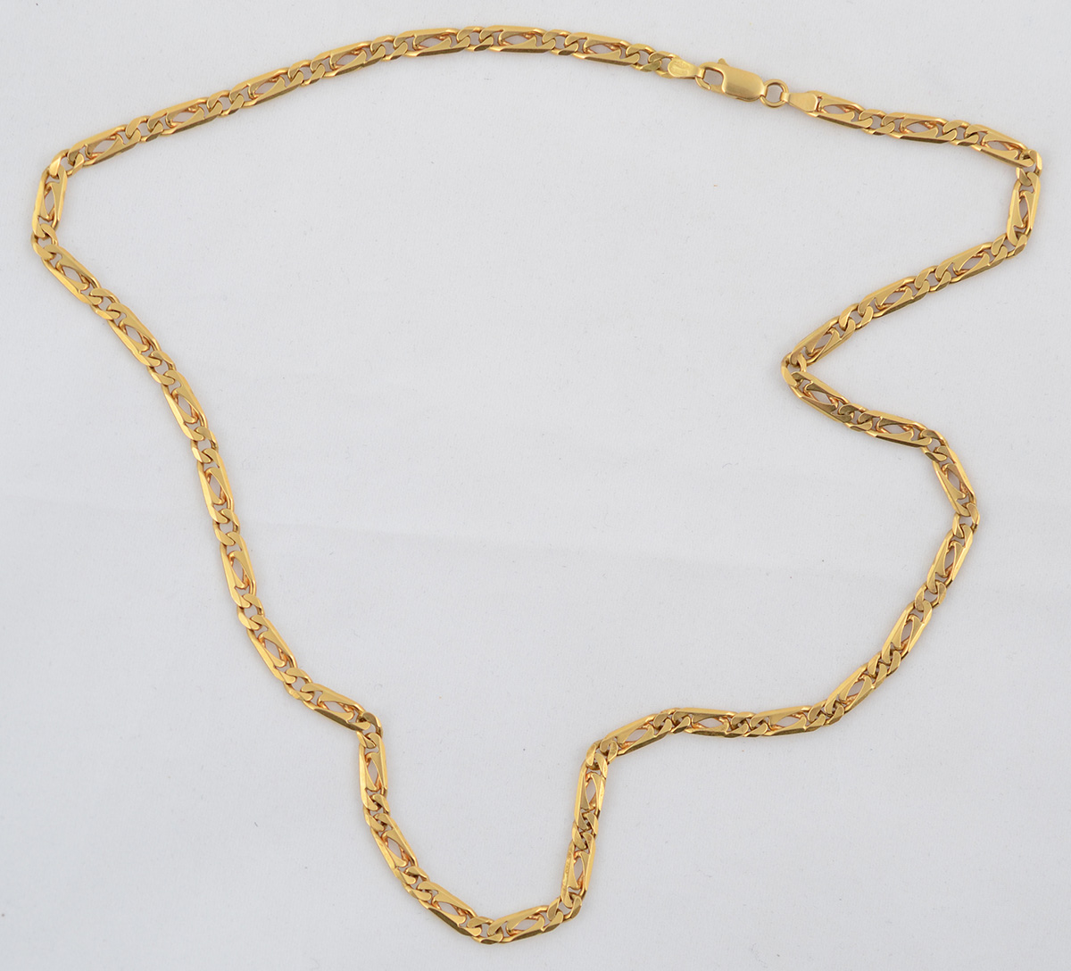 Gargantilha em ouro 18 k. Peso total 24,1 g - Comprimento 50 cm. - foto 1 de 2