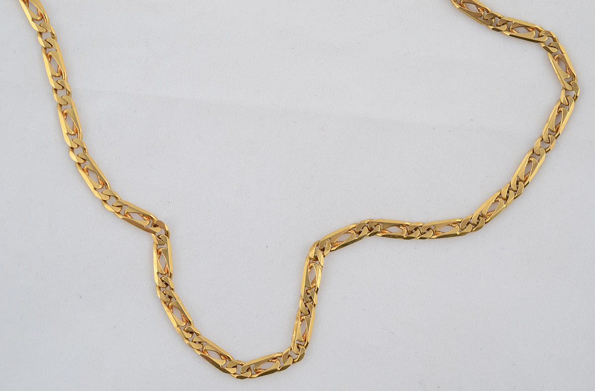 Gargantilha em ouro 18 k. Peso total 24,1 g - Comprimento 50 cm. - foto 2 de 2