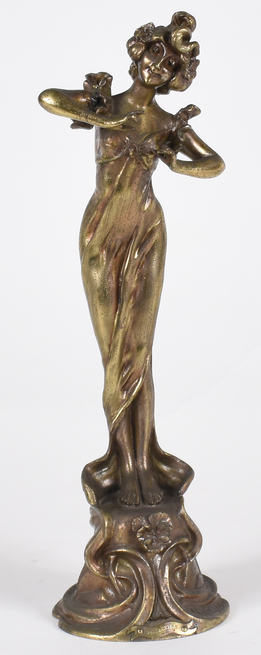 Figura feminina - foto 1 de 4