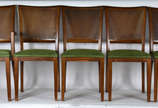 Conjunto com 10 cadeiras para sala de jantar, s... - Conjunto com 10 cadeiras para sala de jantar, sendo duas com braços, assentos estofados e forrados com tecido verde, encostos com "palhinha". Al...