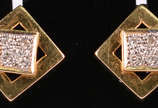 Par de brincos de ouro  com 10 brilhantes   ( P... - Par de brincos de ouro  com 10 brilhantes   ( Por questão de segurança a peça não se encontra  na loja )