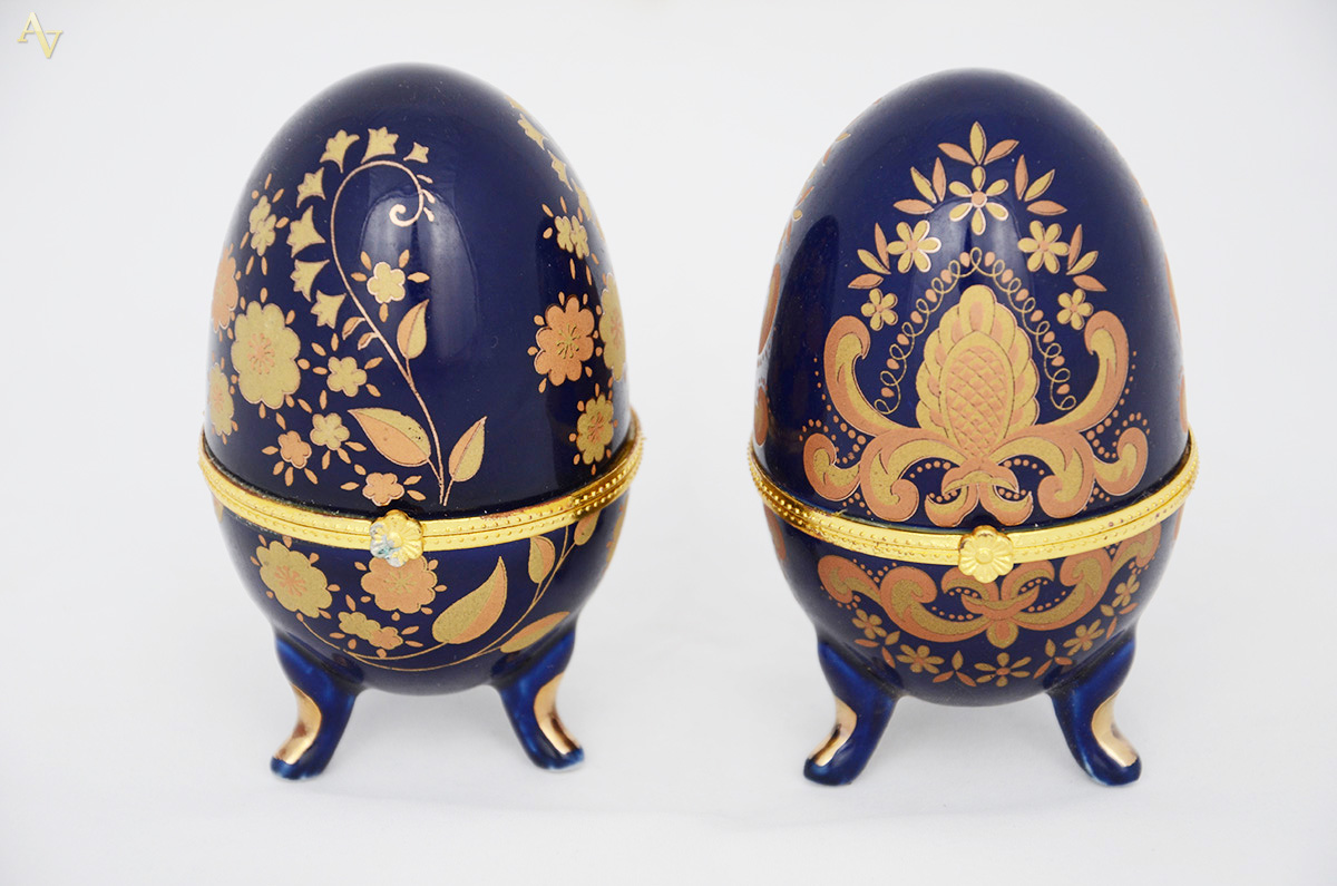 Par de ovos porta jóias de porcelana. Altura 10 cm. - foto 1 de 2