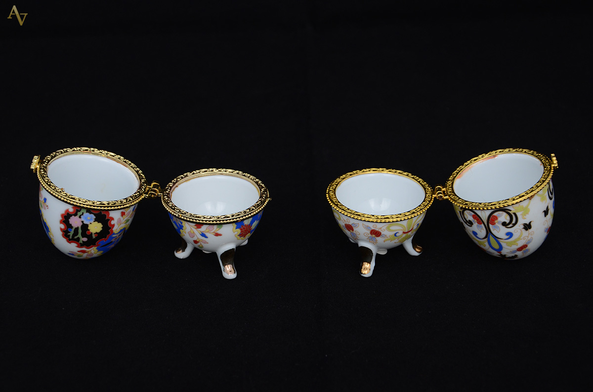 Par de ovos porta jóias de porcelana. Altura 8 cm cada. - foto 2 de 2