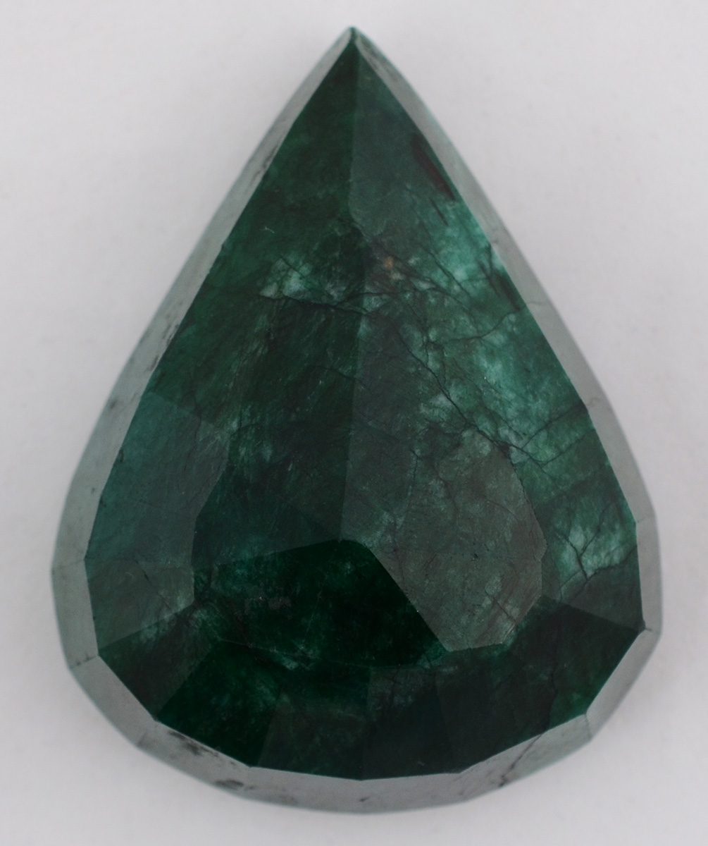 Natural Emerald, color Green, lapidação gota de aproximadamente 640,0...
