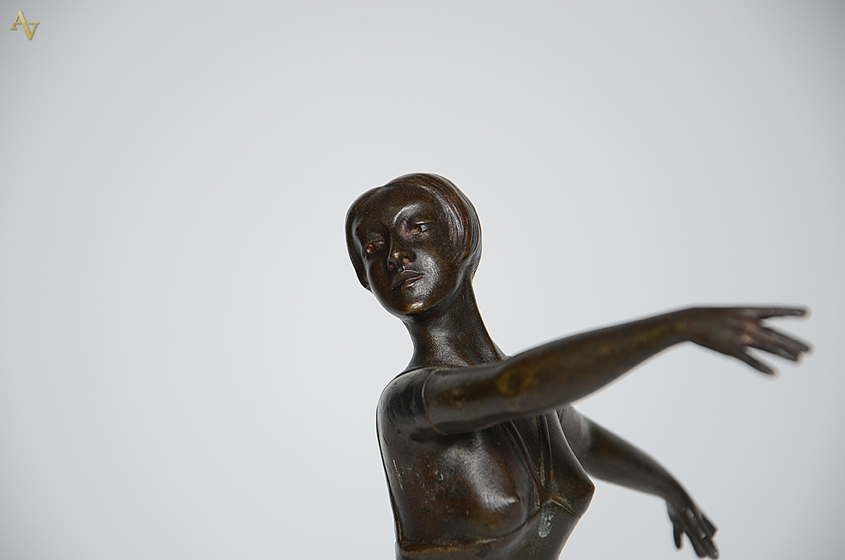 Escultura em bronze estilo Art Nouveau representando bailarina, base... - foto 2 de 4