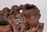 Bebedouro para pássaros de pedra dura chinesa d... - Bebedouro para pássaros de pedra dura chinesa decorado com figura de animal e flores ( com lascados )