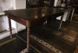 Mesa antiga de fazenda de madeira nobre ( Perte... - Mesa antiga de fazenda de madeira nobre ( Pertencente a " Escola do pão " Lagoa - RJ)