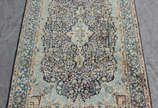 Tapete Kerman (Kirman) (1401),  - tapete Kirman( desbotado) med. 2,49 x 1,45 m.