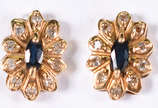 Brincos de ouro 18 K oval com safiras e brilhan... - Brincos de ouro 18 K oval com safiras e brilhantes  ( Por questão de segurança a peça não se encontra na loja)