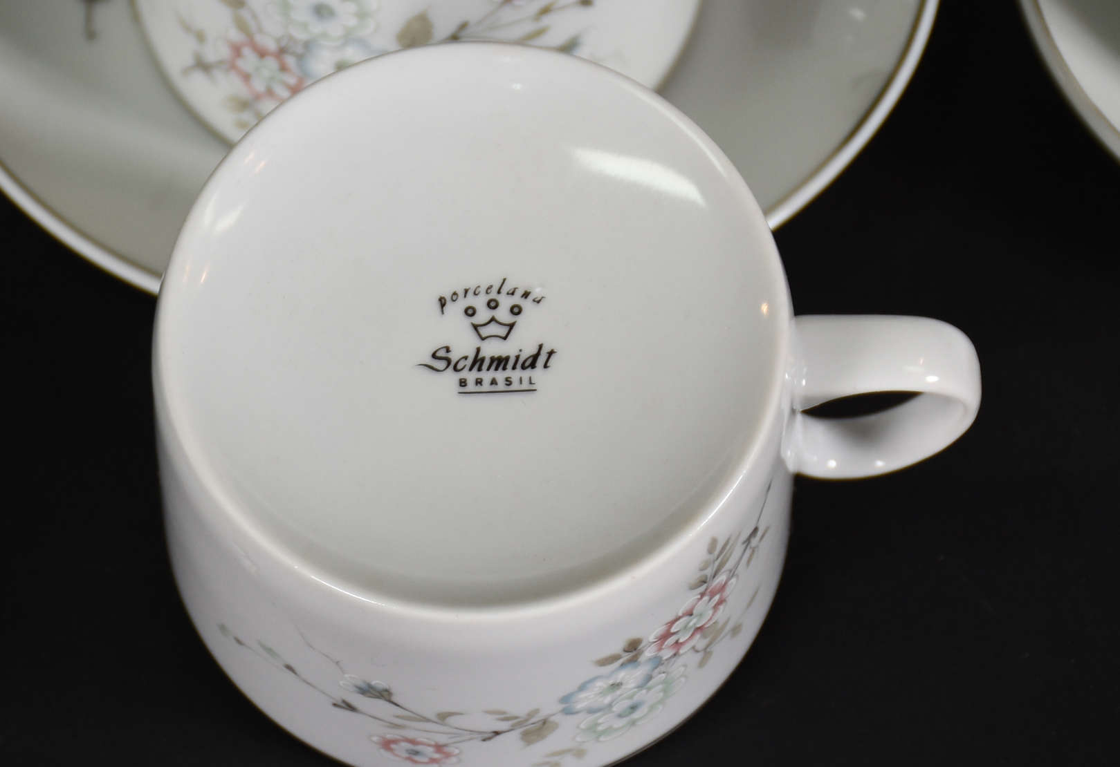 Aparelho de café e chá , porcelana schimit composto de 6 xícaras com... - foto 3 de 3