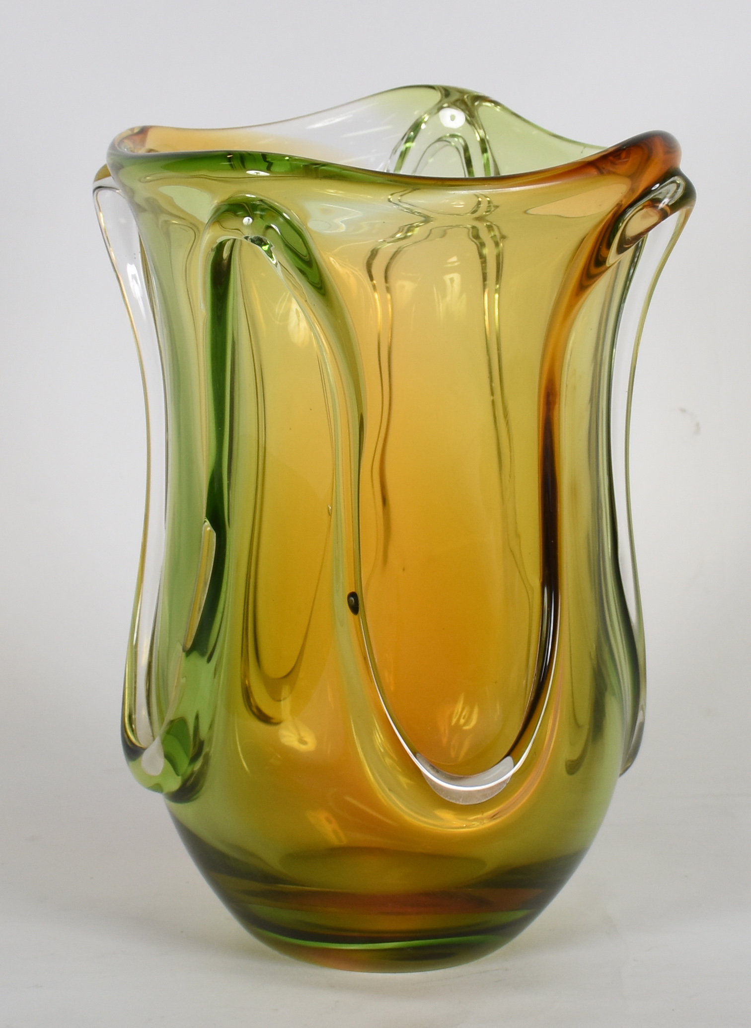 Vaso de Murano nas cores âmbar e verde. - foto 1 de 3