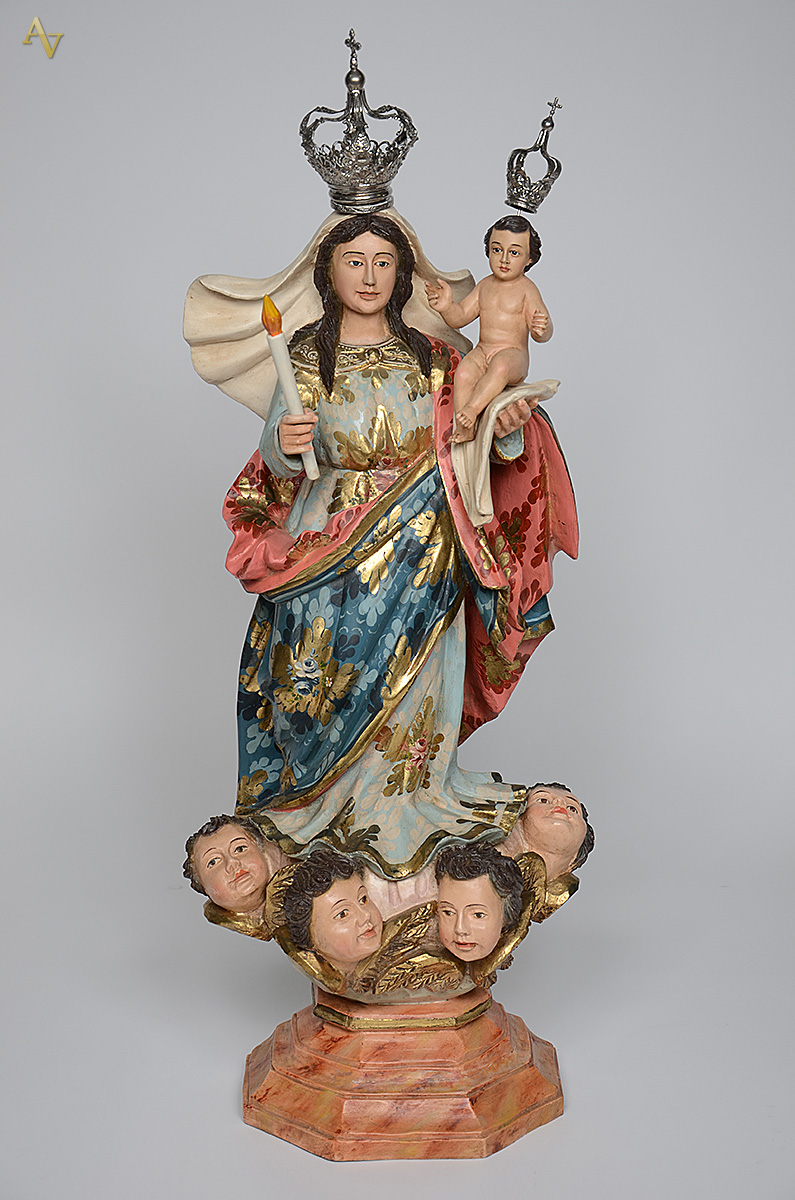 Imagem em madeira policromada representando Nossa Senhora com menino... - foto 1 de 2