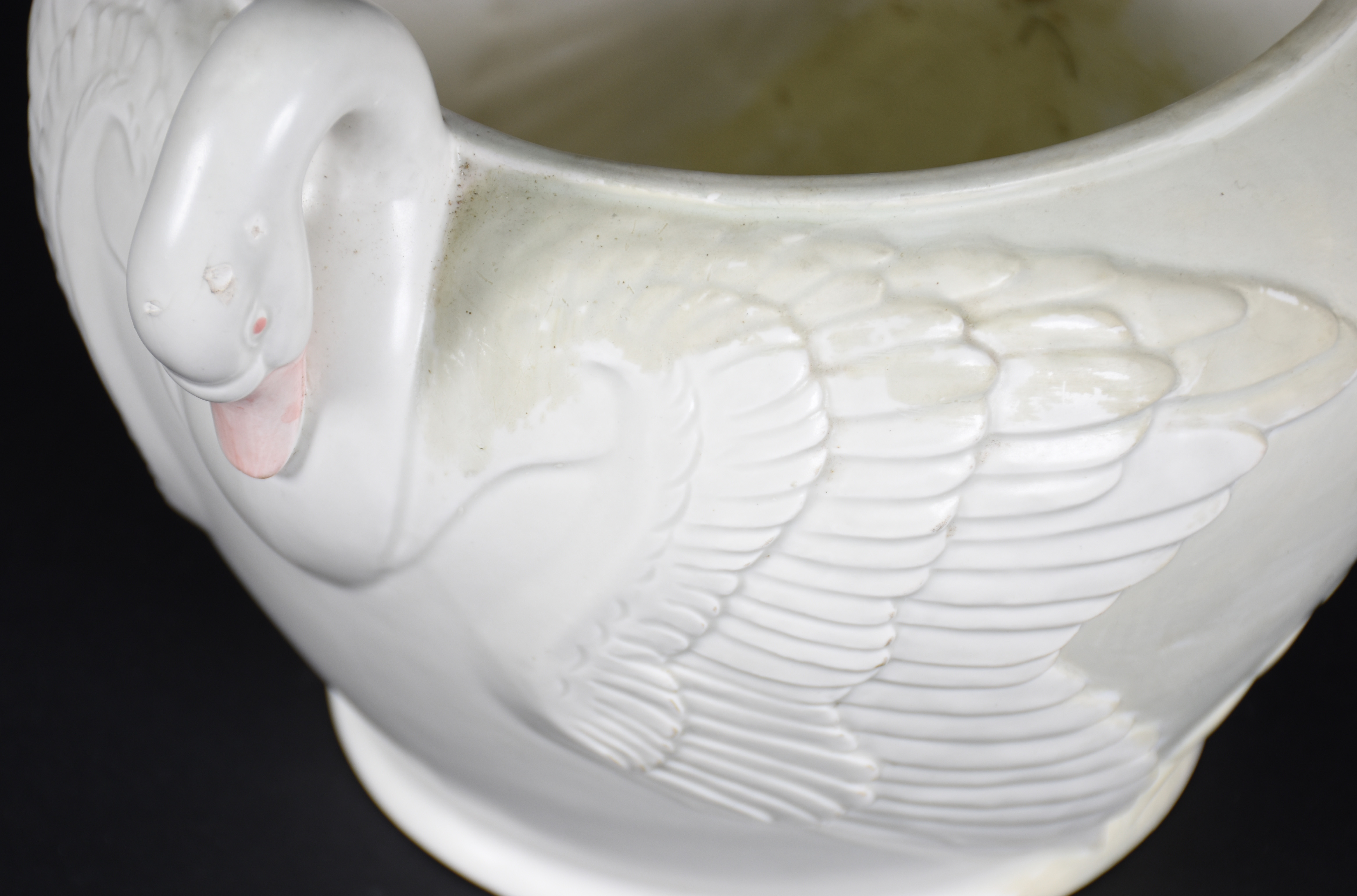 Cachepot de cerâmica japonesa anos 40 decorado com patos em relevo. - foto 2 de 4