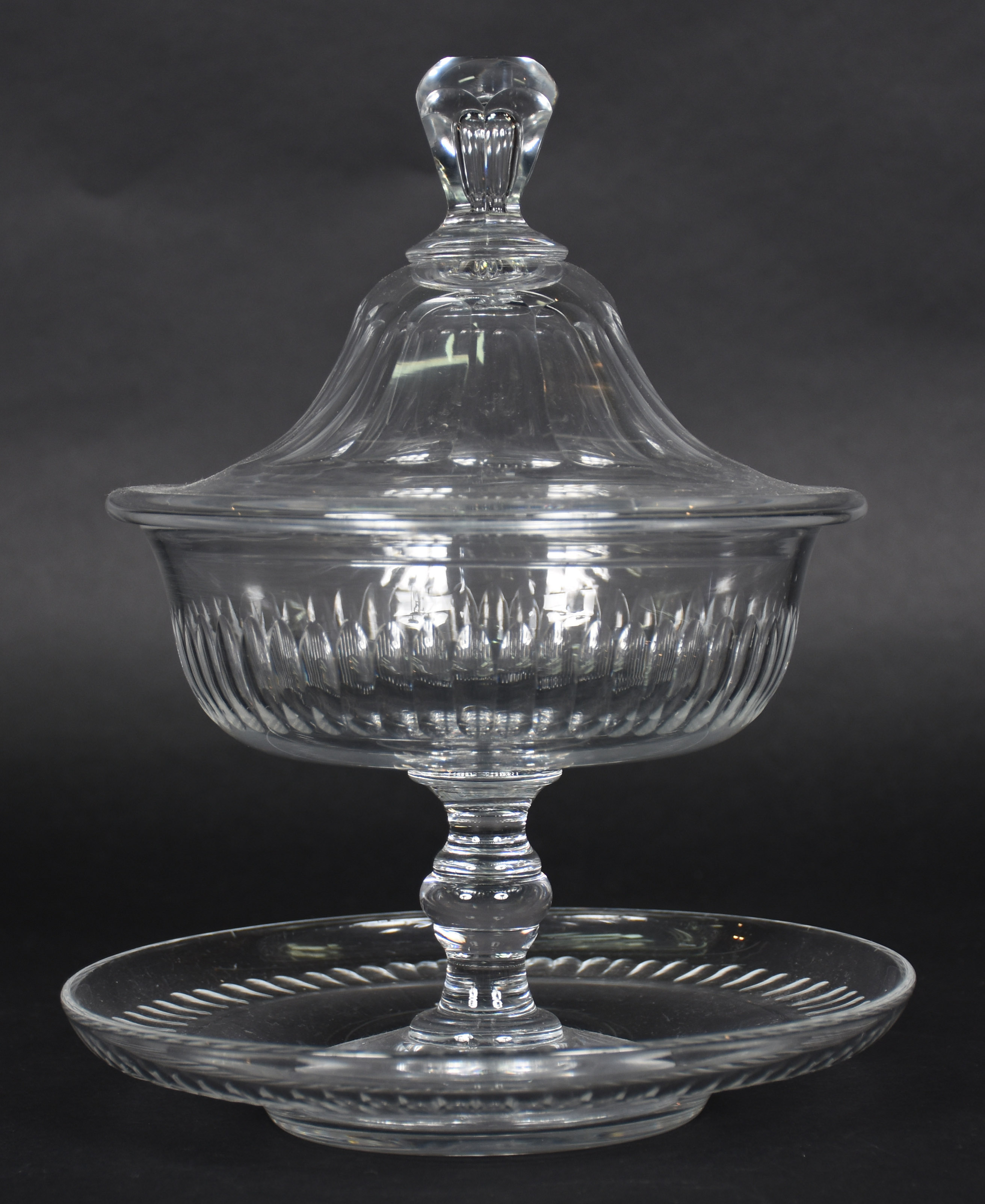 Compoteira com presentoir de cristal frances com lapidação em gomos(... - foto 1 de 2
