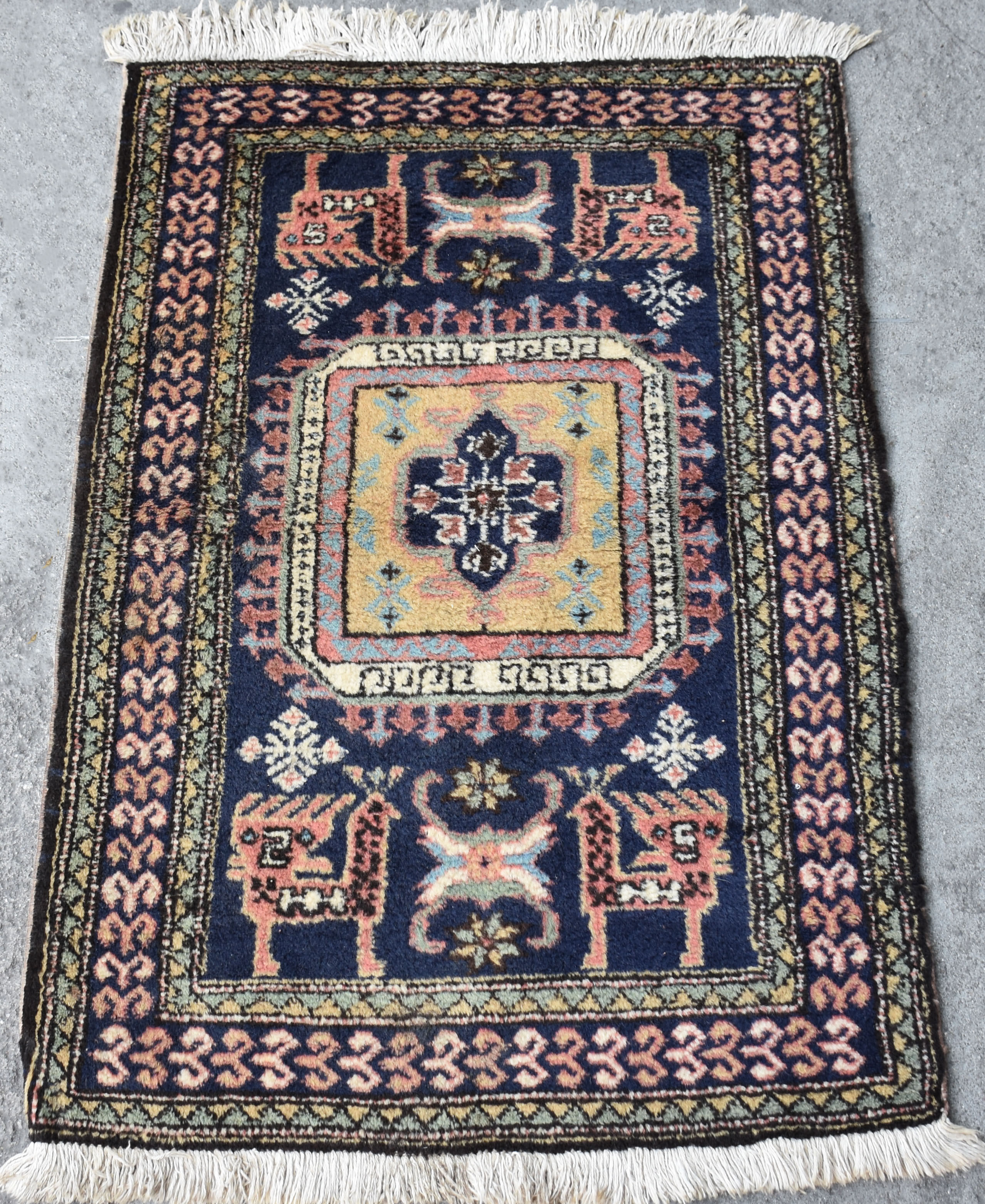 Tapete Tabriz med. 0,62 x 0,99 m.