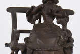 MAXIME,  La  Dévideuse  - Escultura representando menina bordando , assinada 