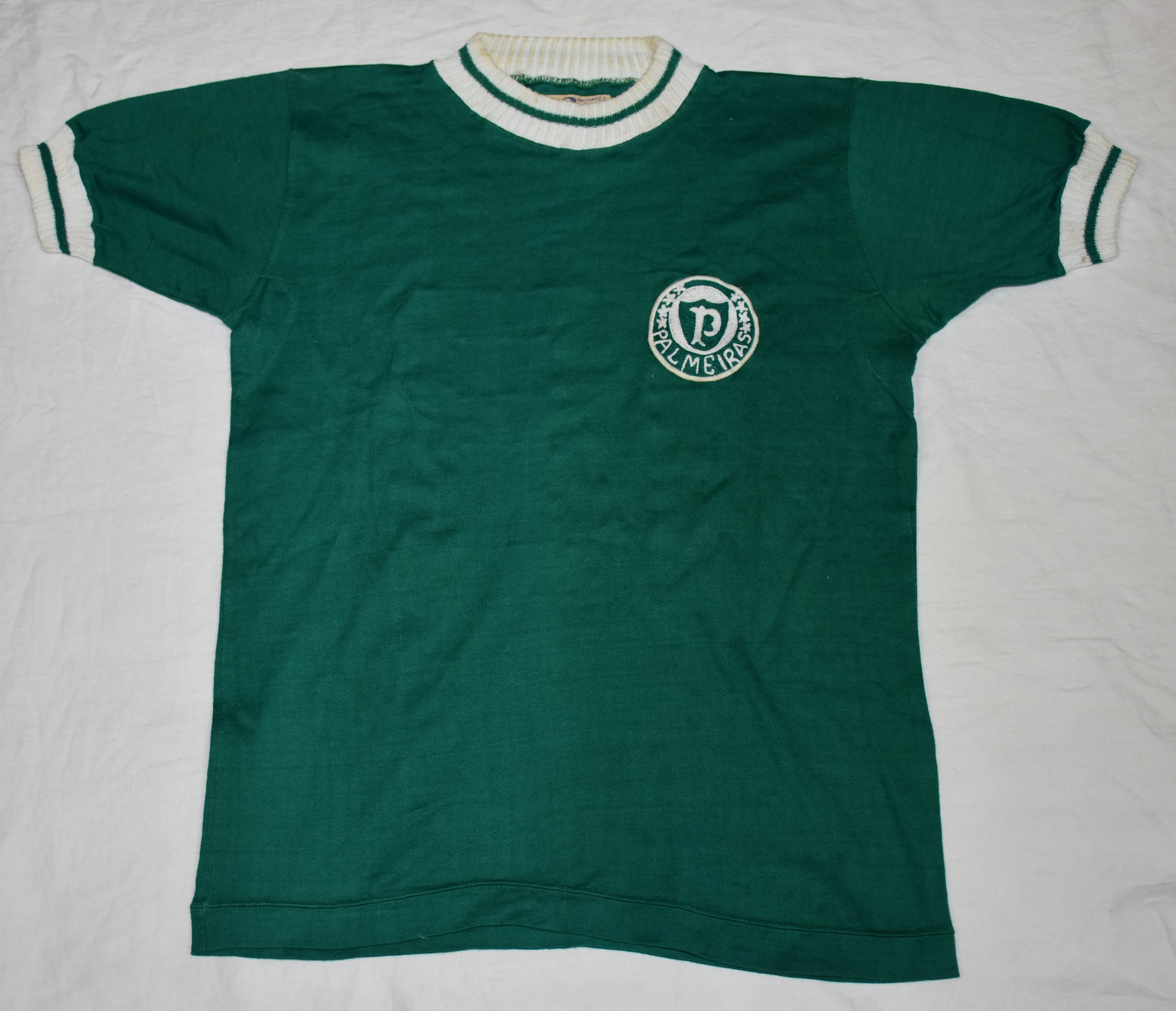 Camisa do time de futebol do Palmeiras com assinaturas de Adhemir da... - foto 1 de 4