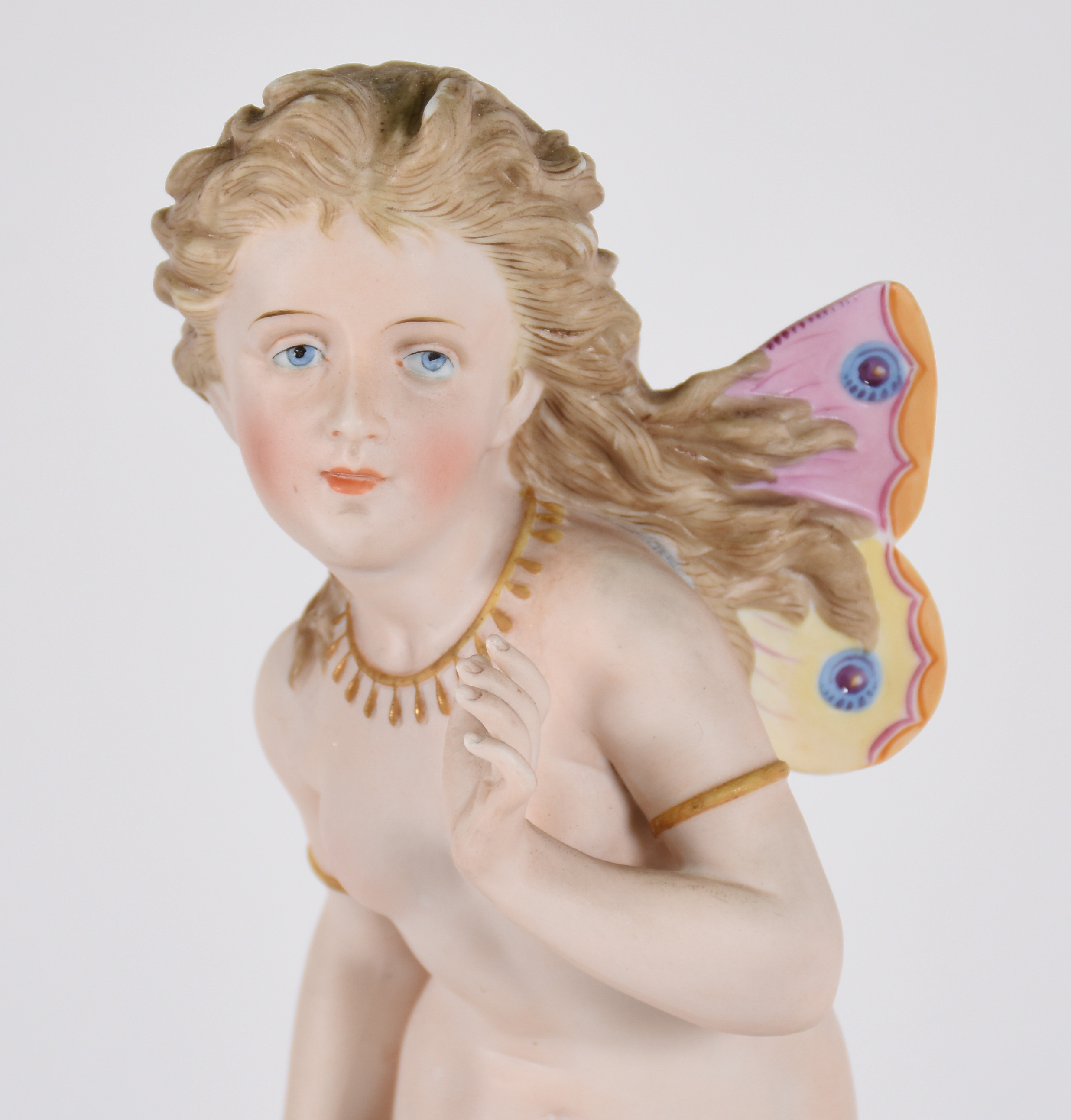 Estatueta em Biscuit policromado europeu representando "Jovem com... - foto 2 de 6