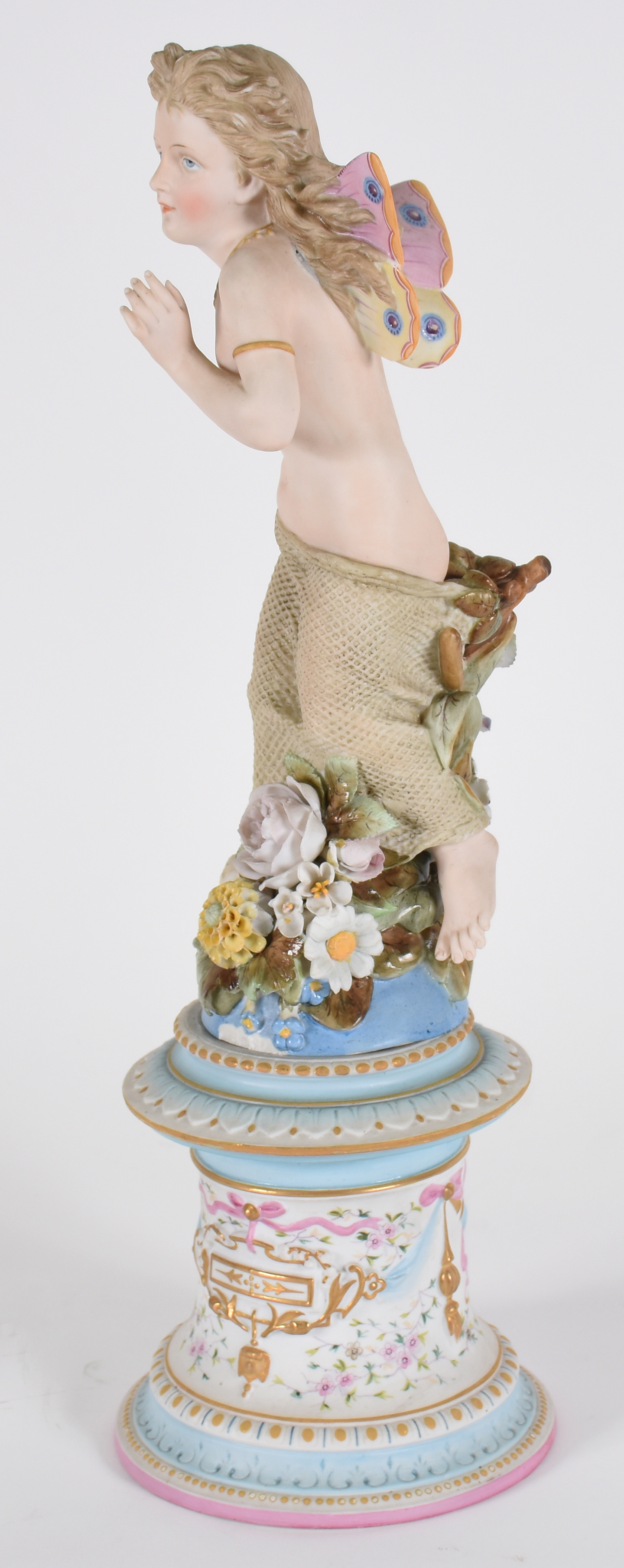 Estatueta em Biscuit policromado europeu representando "Jovem com... - foto 3 de 6