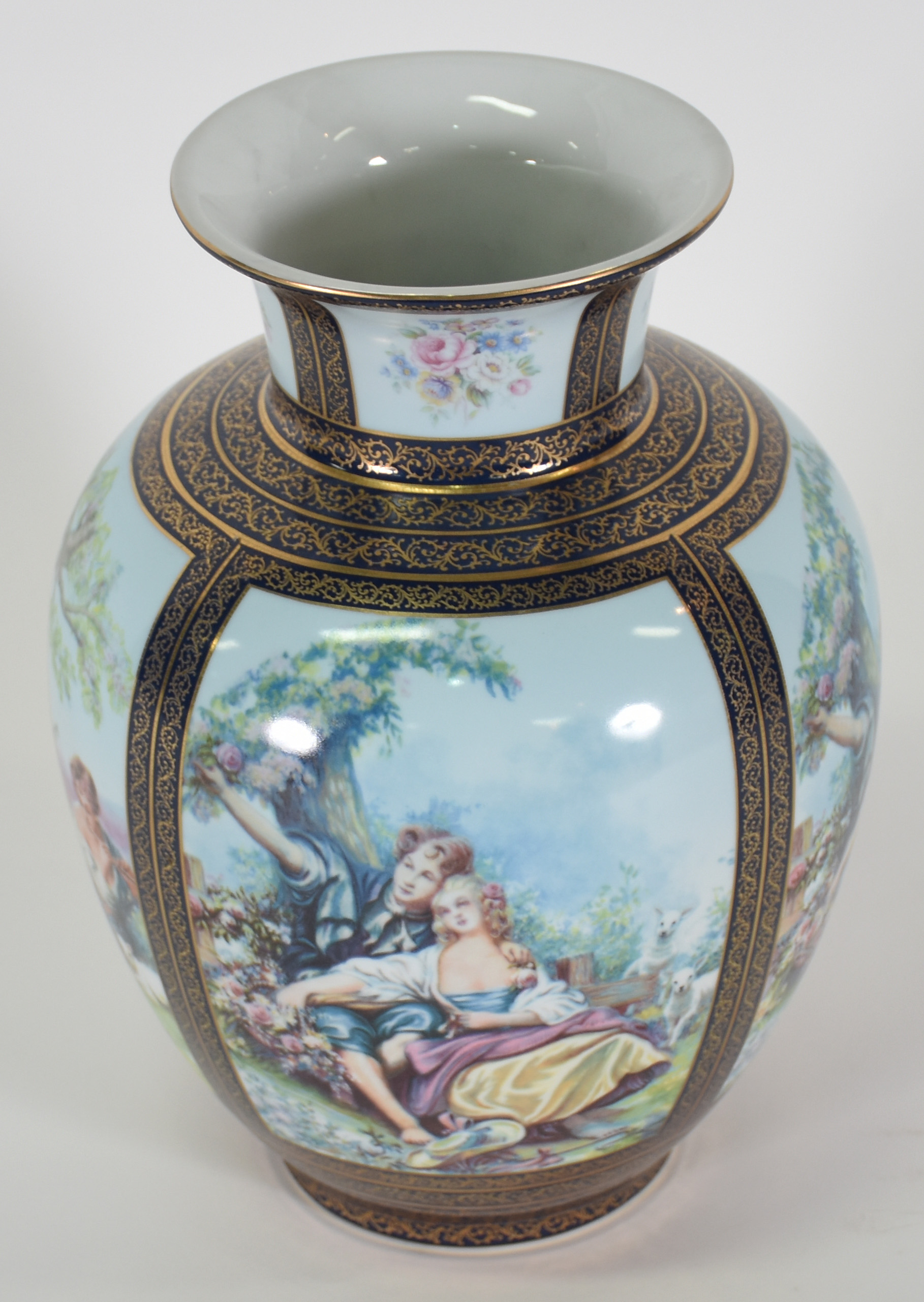Vaso de porcelana Karat gold - foto 2 de 5