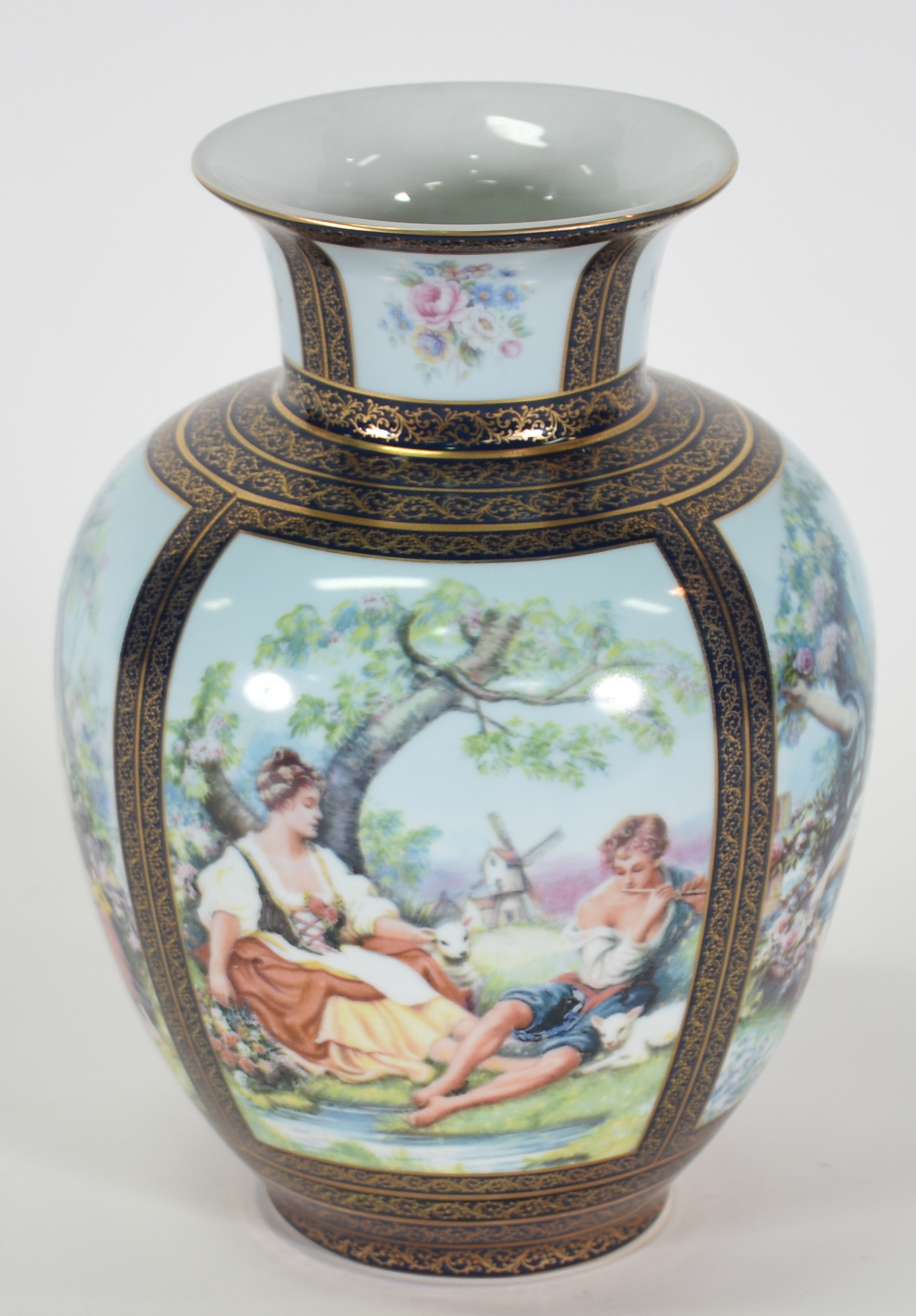Vaso de porcelana Karat gold - foto 1 de 5