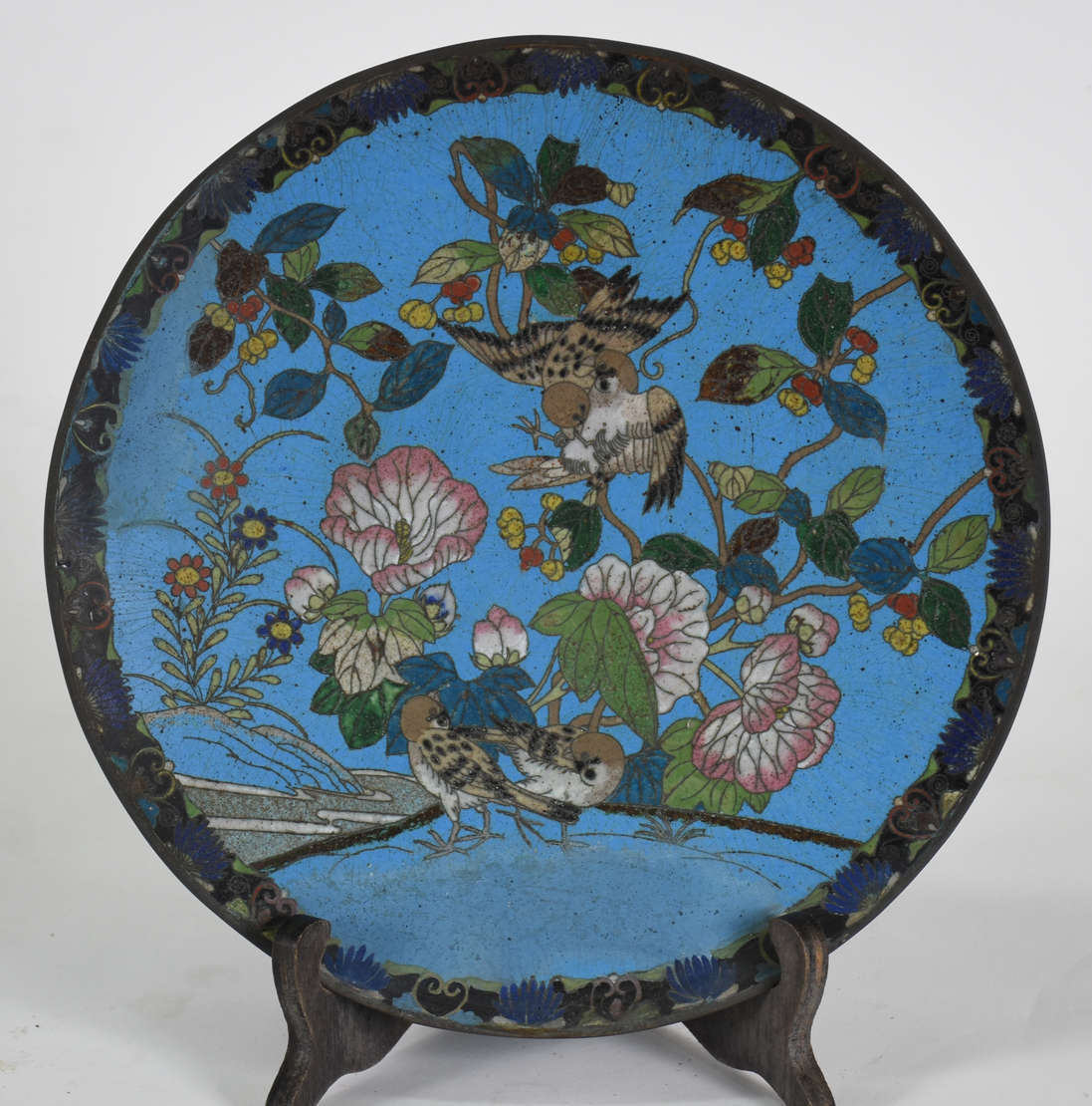 Antigo Prato de cloisoné chines azul decorado com flores e pássaros... - foto 1 de 3