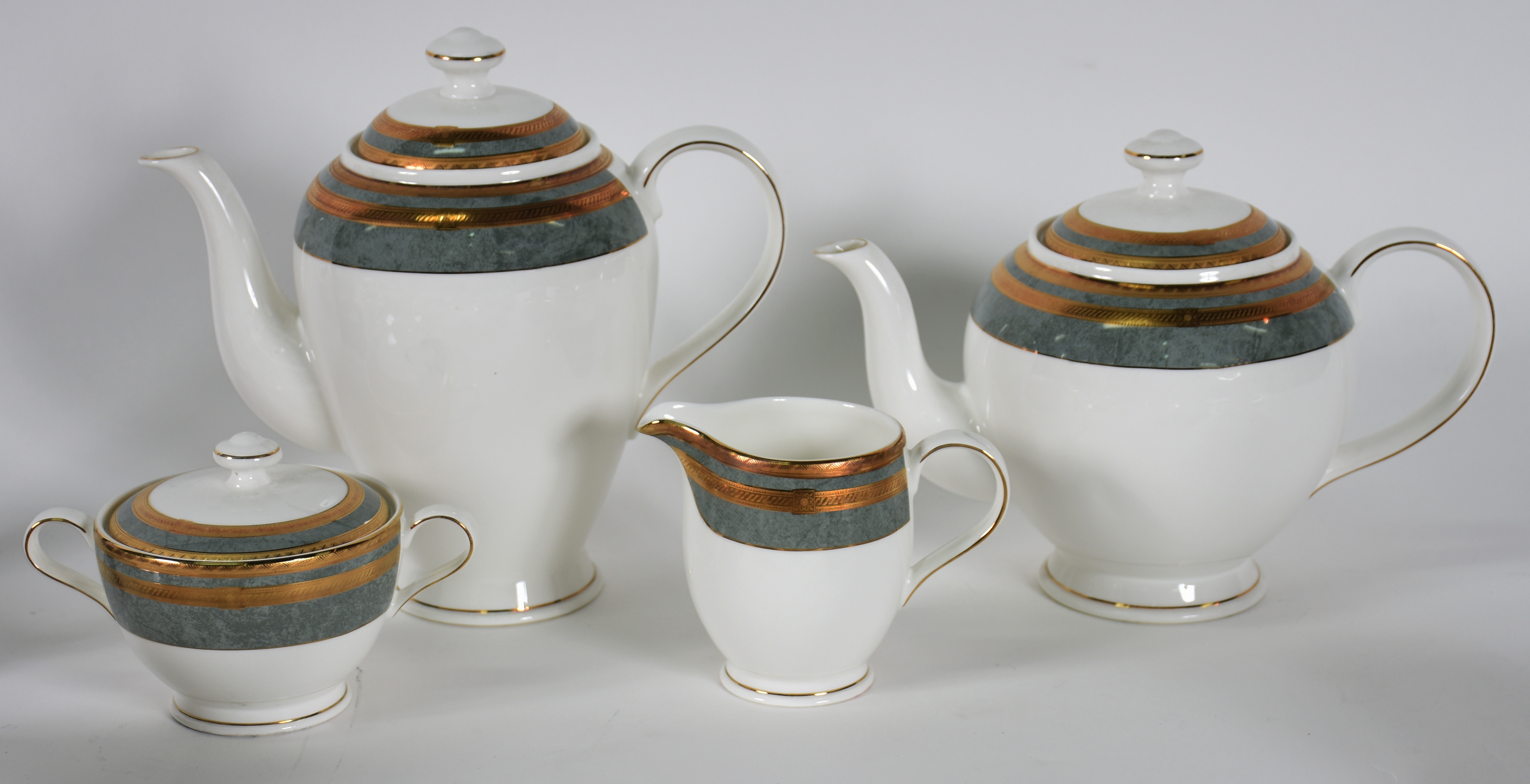 Aparelho de chá e café de porcelana Royal bone China, "Carrara... - foto 5 de 5